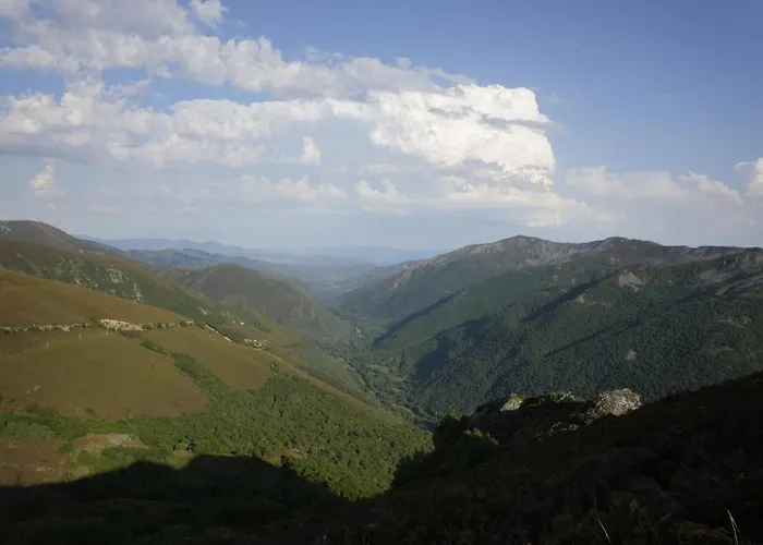 Vivienda Uso Turistico As * Suarbol